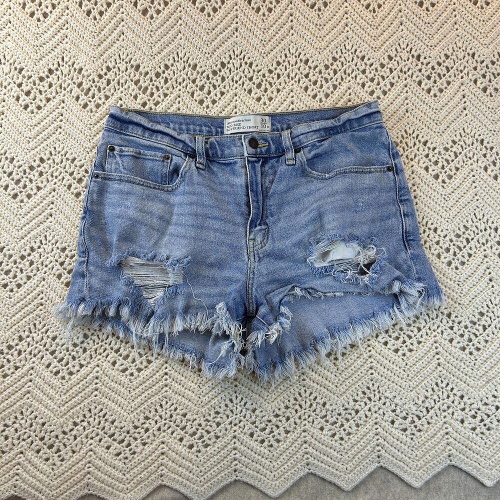 10 Abercrombie Mid Rise Boyfriend Short Indie Sleaze Distressed Festival Beach